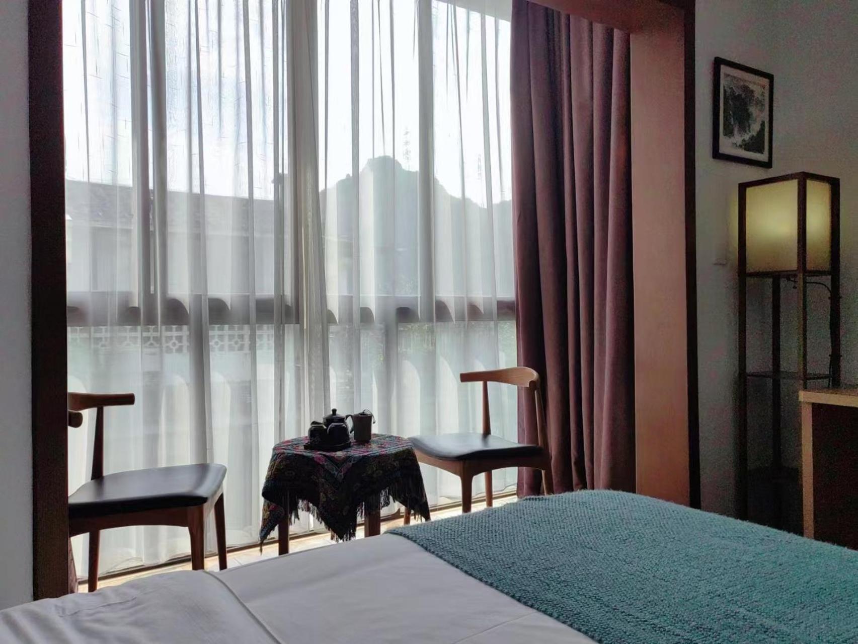 Serene Vale Inn Guilin-Free One Way Pick Up Service To High-Speed Railway Station For 2 Nights Экстерьер фото