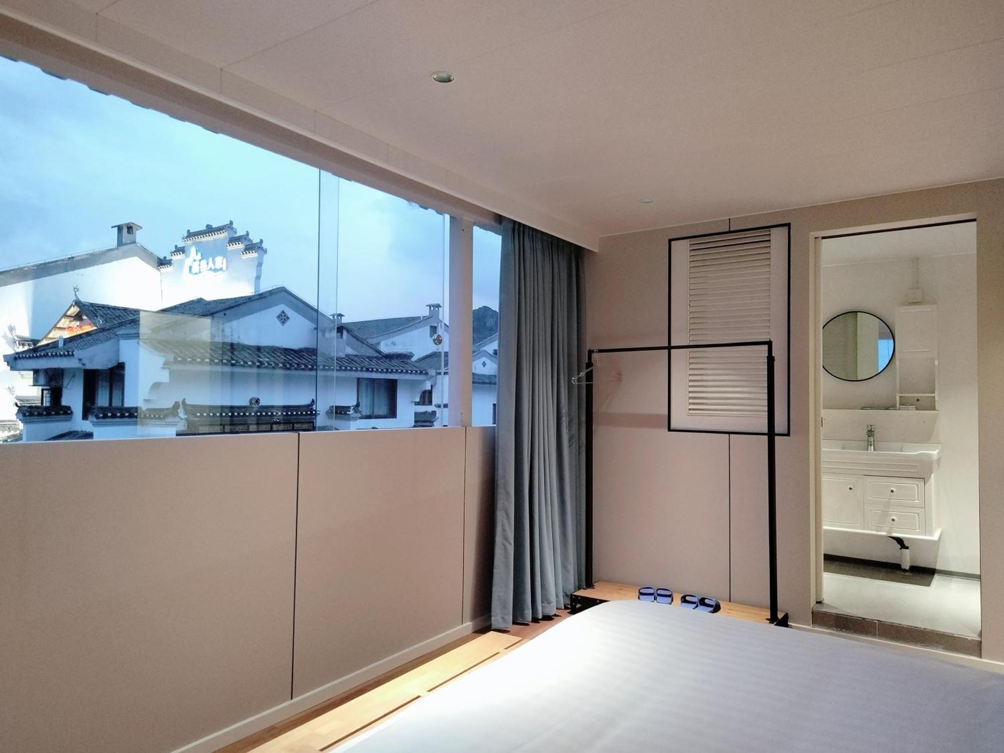 Serene Vale Inn Guilin-Free One Way Pick Up Service To High-Speed Railway Station For 2 Nights Экстерьер фото