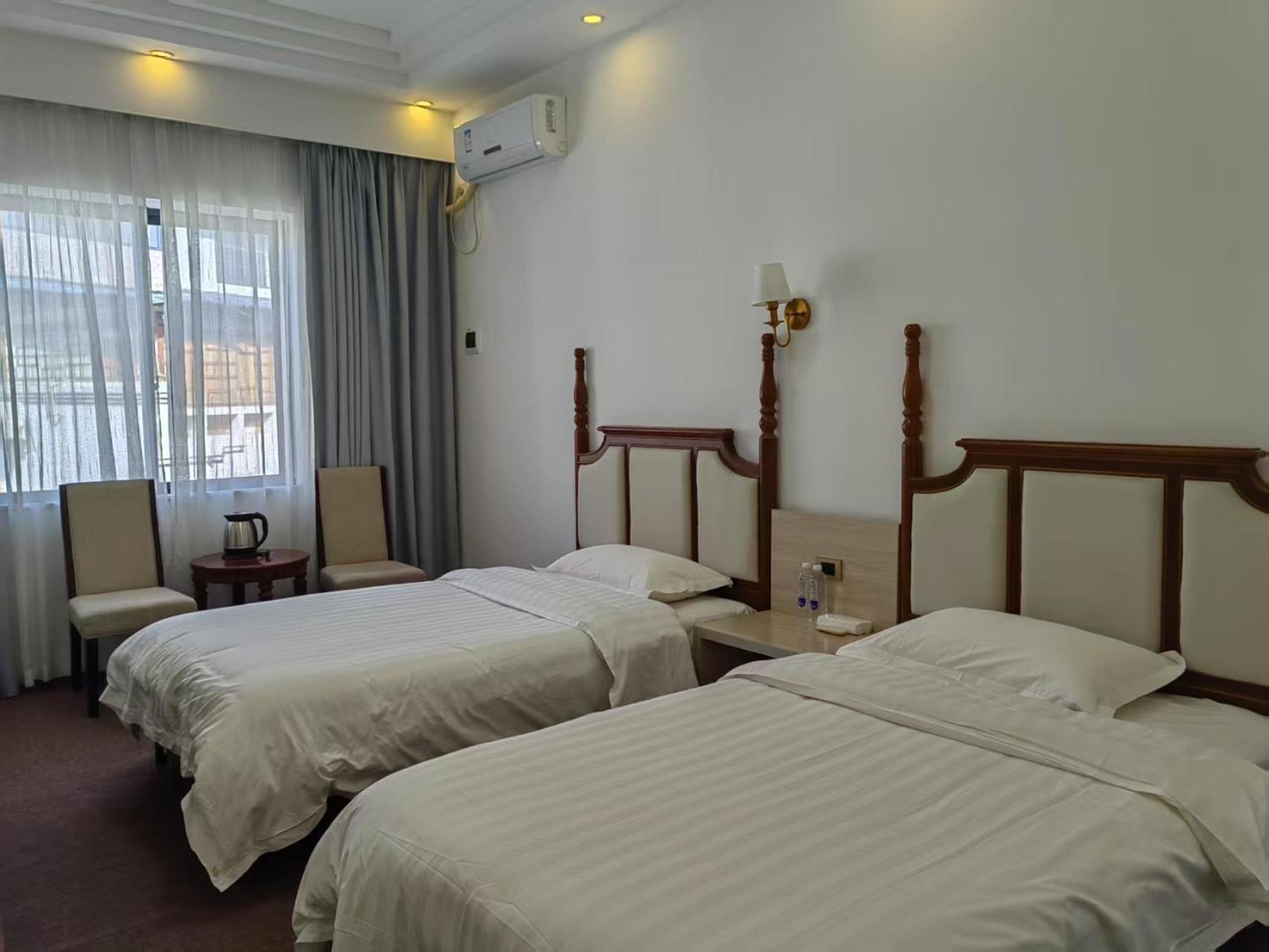 Serene Vale Inn Guilin-Free One Way Pick Up Service To High-Speed Railway Station For 2 Nights Номер фото