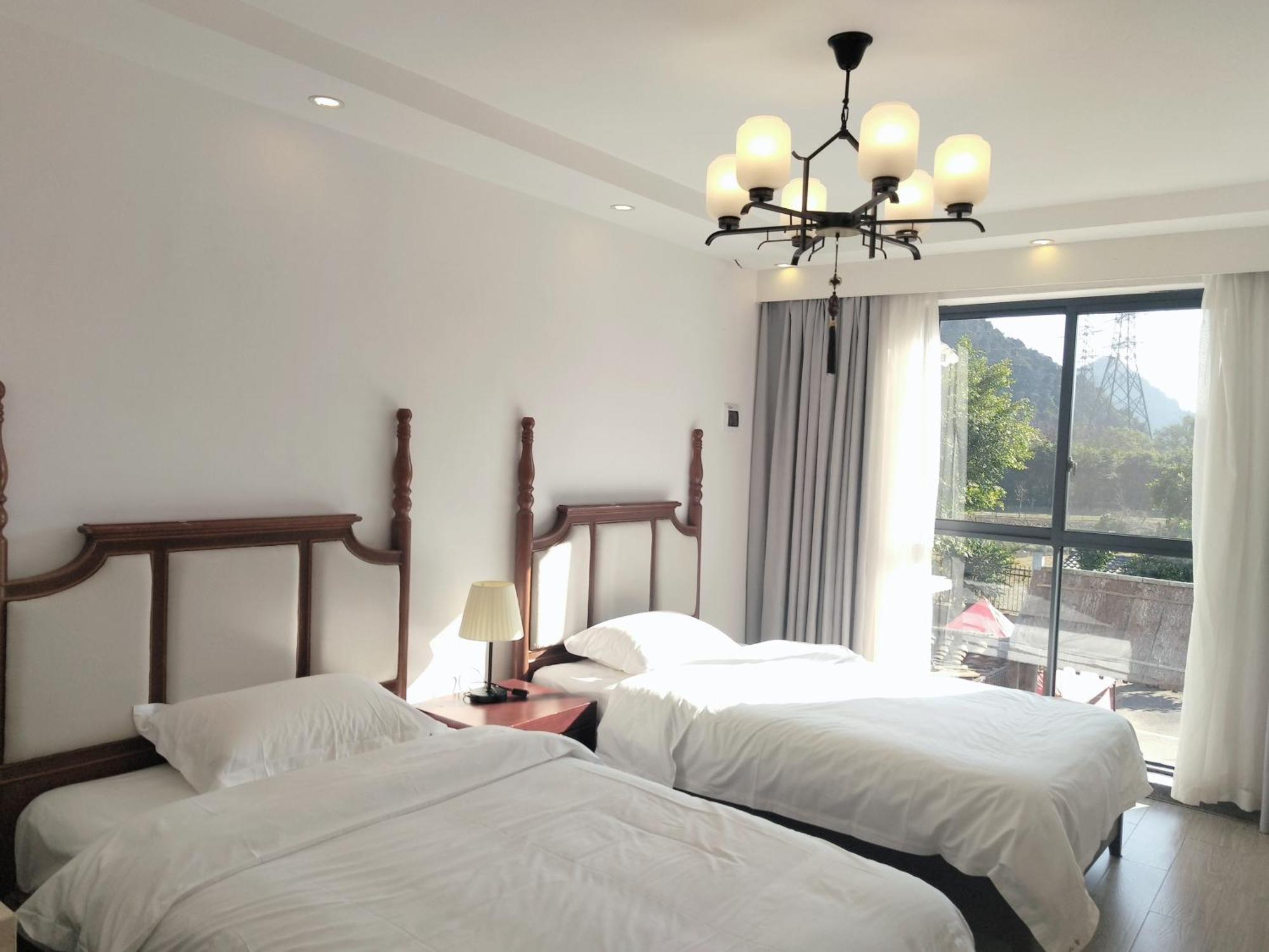 Serene Vale Inn Guilin-Free One Way Pick Up Service To High-Speed Railway Station For 2 Nights Экстерьер фото
