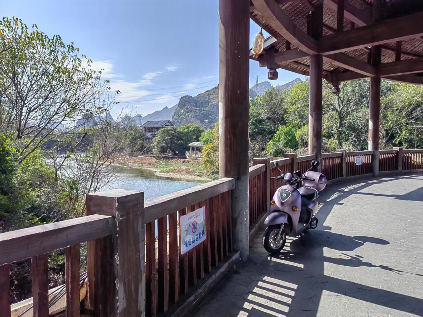 Serene Vale Inn Guilin-Free One Way Pick Up Service To High-Speed Railway Station For 2 Nights Экстерьер фото